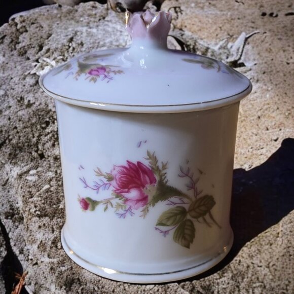 LIPPER & MANN Pompadour Rose ( Gold Trim ) Jam & Jelly Lid - Picture 4 of 5
